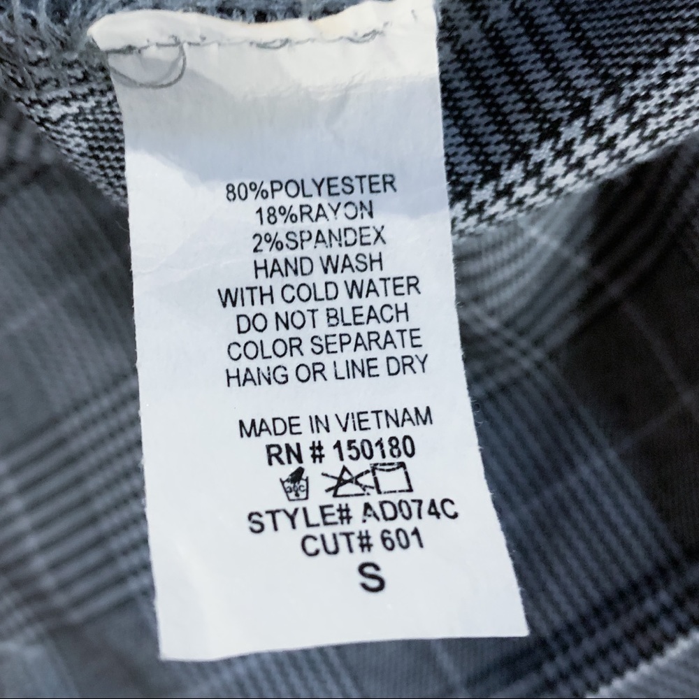 Grey Plaid Dress - Picture 11 of 11